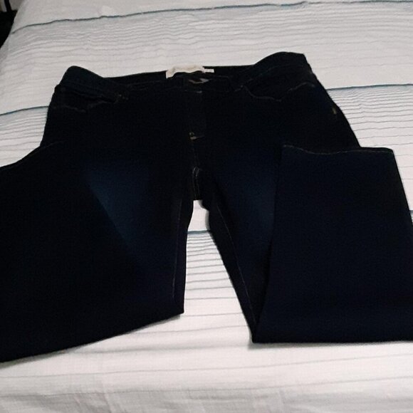 Soft Surroundings The Ultimate Denim Relaxed Straight Jeans Size 1X - Picture 9 of 10